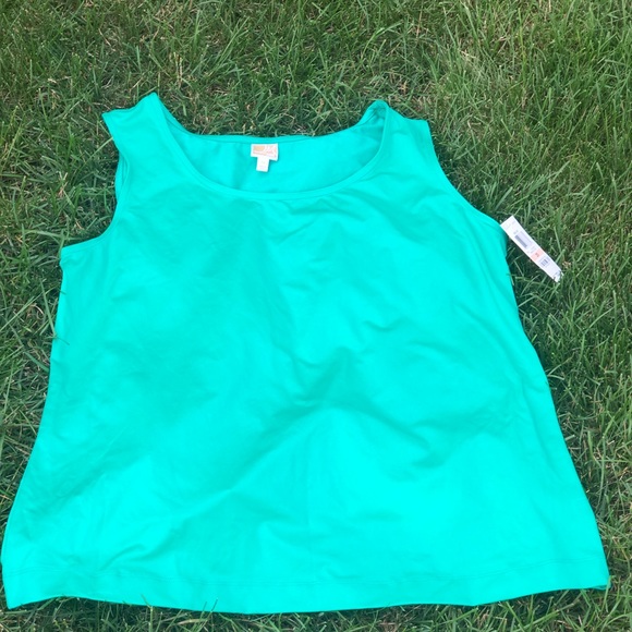 JM collection emerald stone top - Picture 1 of 7